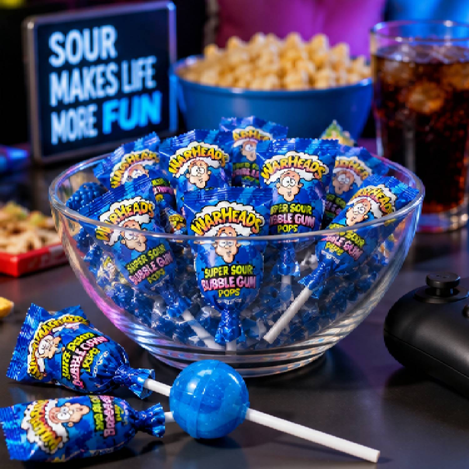 Pirulito Warheads Super Sour Blue Raspberry 105g foto 6
