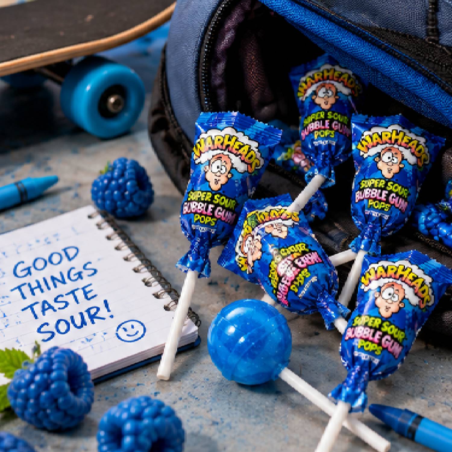 Pirulito Warheads Super Sour Blue Raspberry 105g foto 7