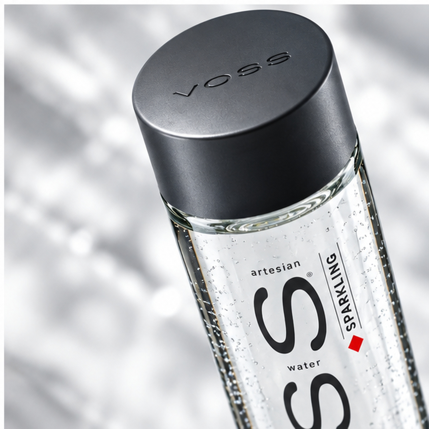 Kit 3 Água Mineral Natural VOSS Com Gás 800ml Garrafa Vidro foto 5