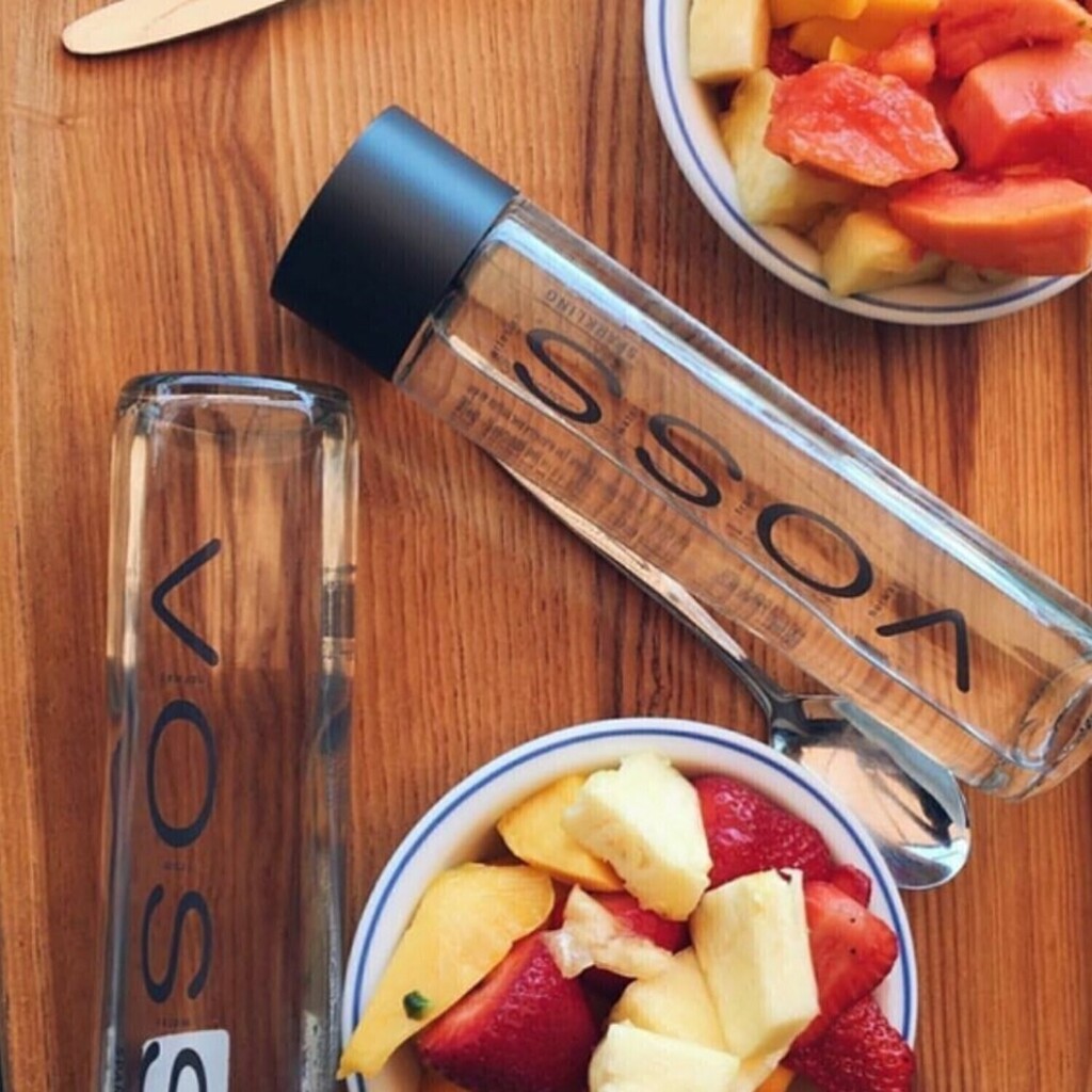 Água Mineral Com Gás Norueguesa VOSS 800ml foto 2