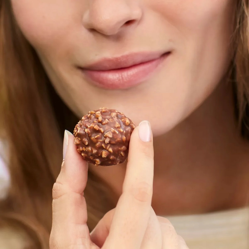 Bombom FERRERO ROCHER 100g 8 bombons foto 6