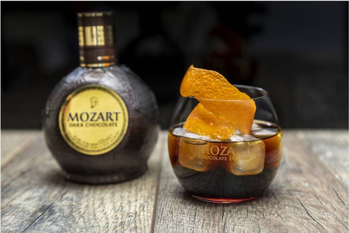 Licor MOZART Dark Chocolate 700ml foto 2